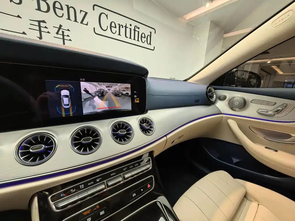 MERCEDES-BENZ E CLASS