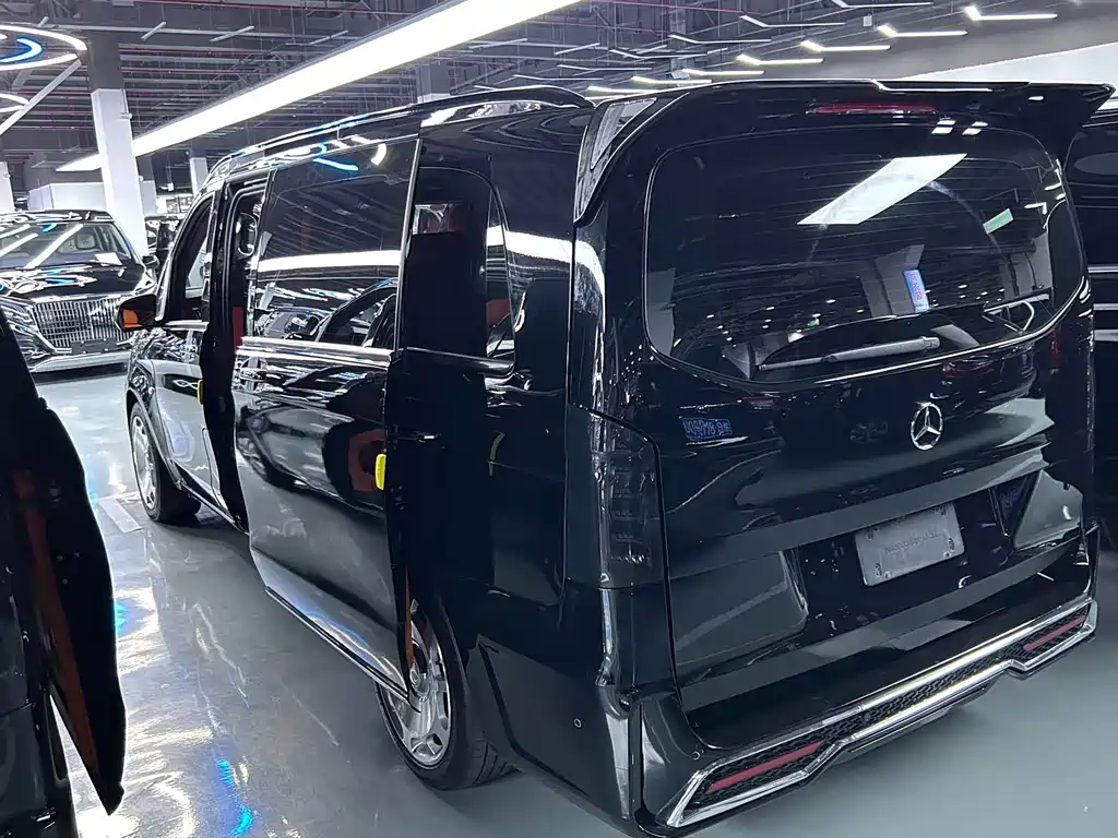 Mercedes-Benz Vito — миниатюра 14