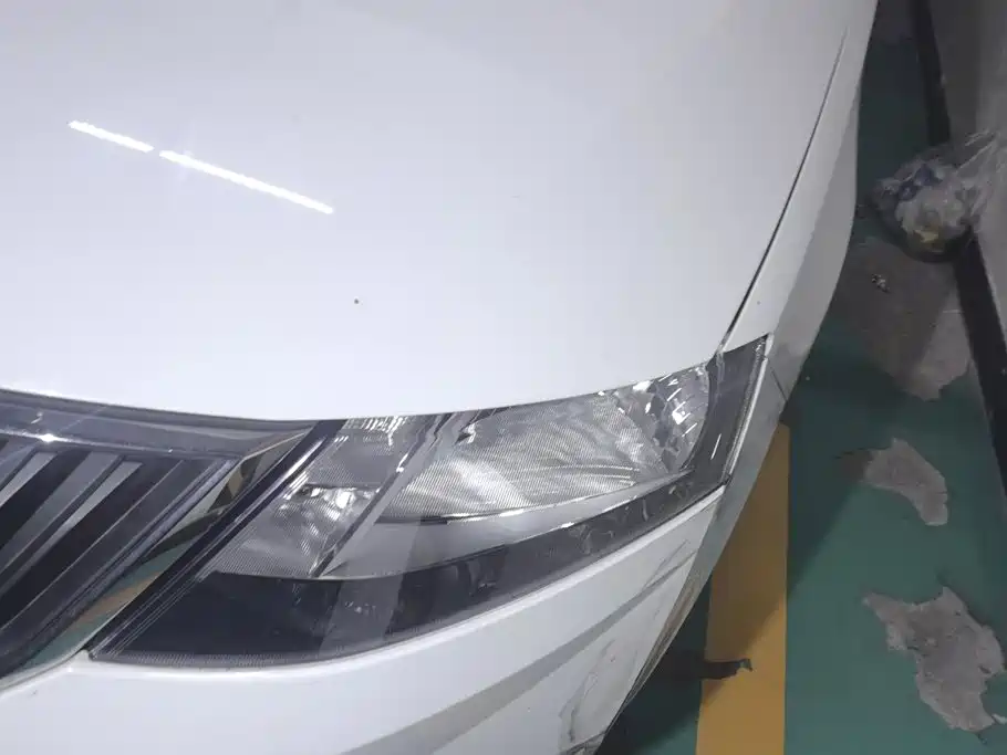 Skoda Rapid Spaceback — миниатюра 5
