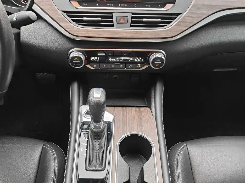 Nissan Teana — миниатюра 12
