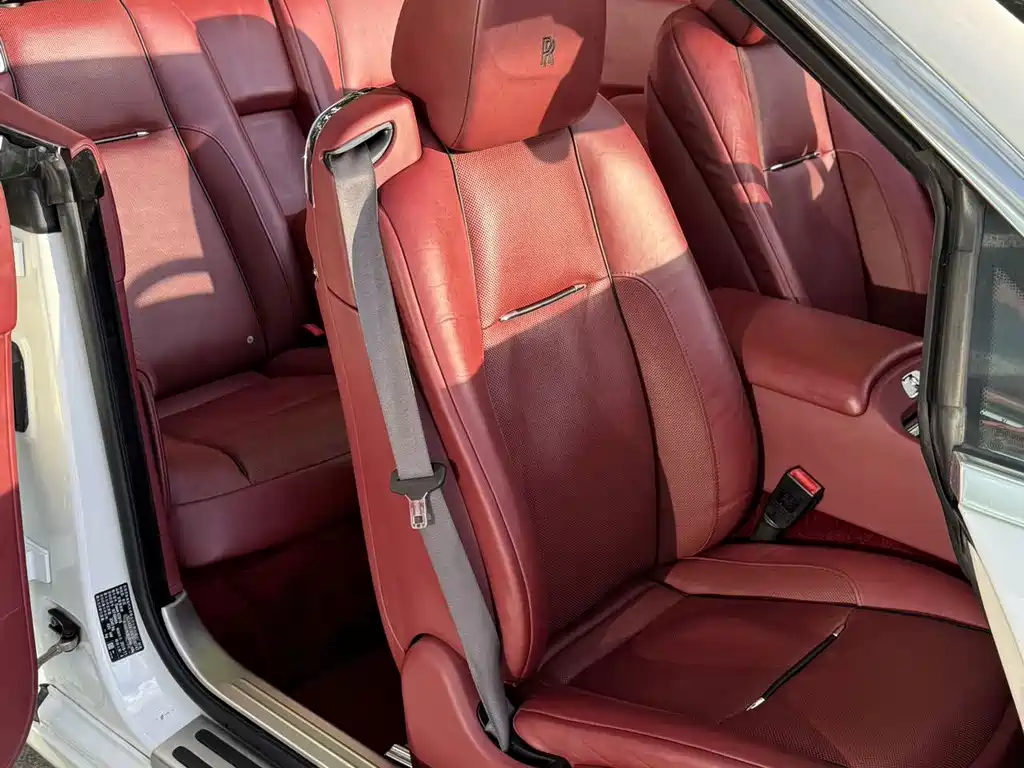 Rolls-Royce Dawn — миниатюра 15