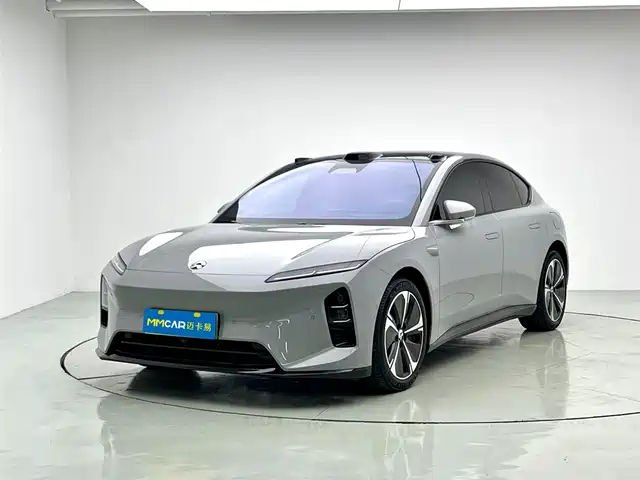 2025 Nio ET5