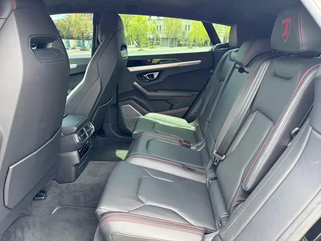 Lamborghini Urus — фотографии объявления, Фото 19