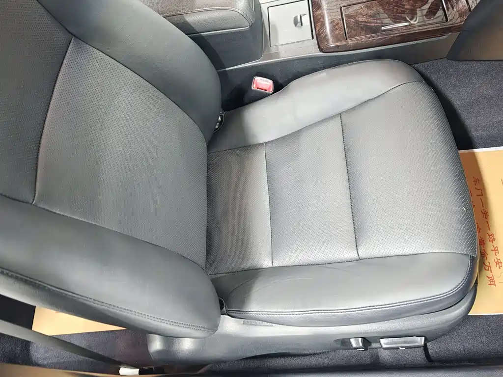 Toyota Camry — миниатюра 11
