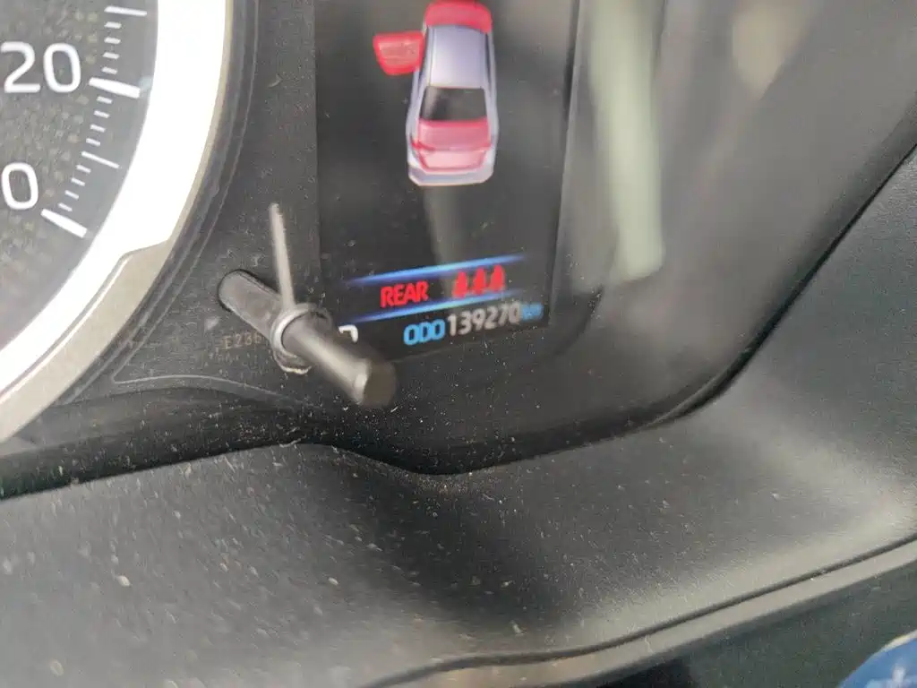 Toyota Corolla — миниатюра 13