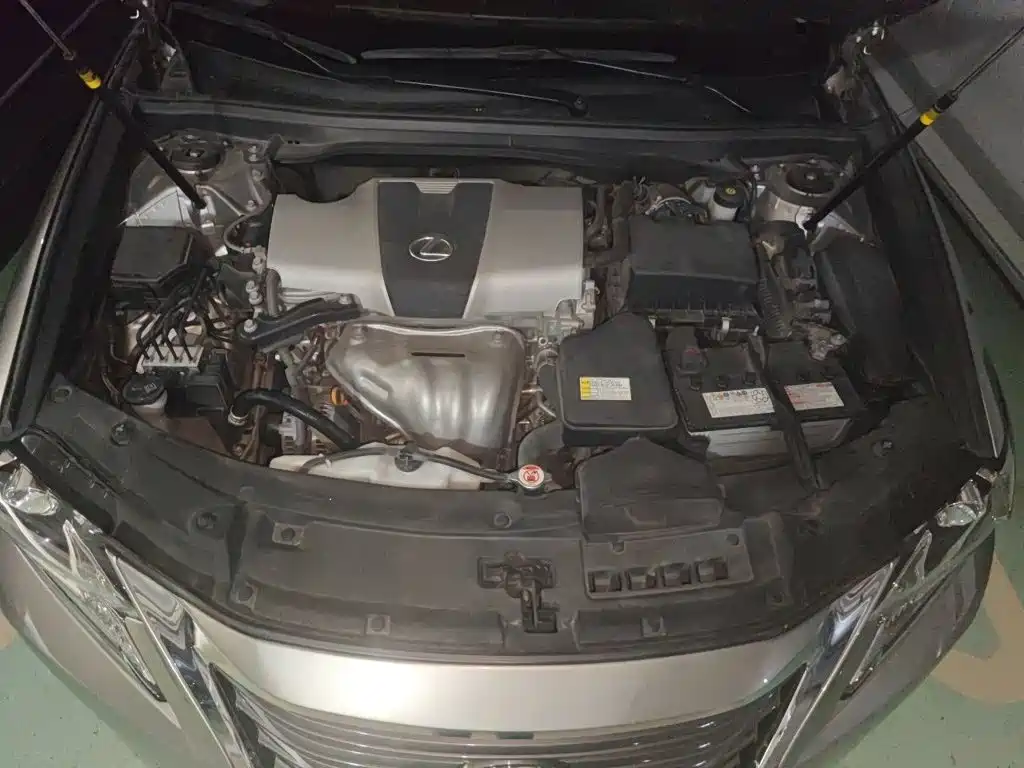 Lexus ES — миниатюра 11