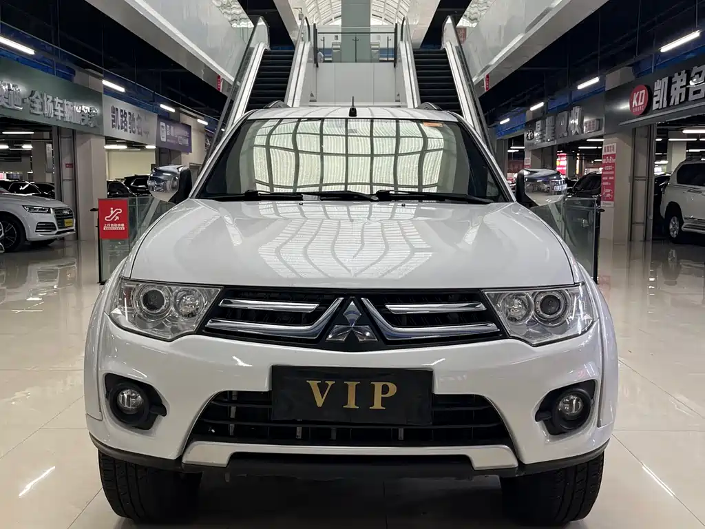 Mitsubishi Pajero Sport 2013 3.0L AT Executive