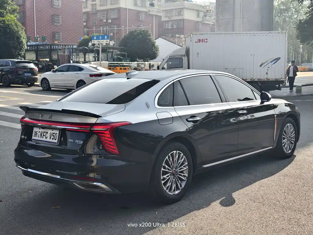 Hongqi Hongqi H5 — миниатюра 12