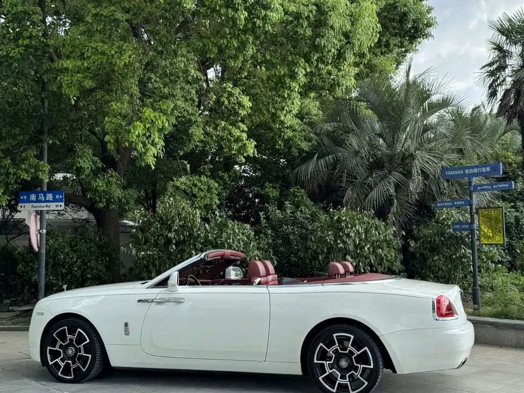 Rolls-Royce Dawn — миниатюра 5