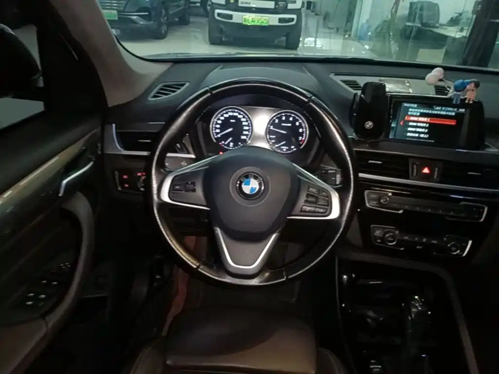 BMW X1 — миниатюра 11