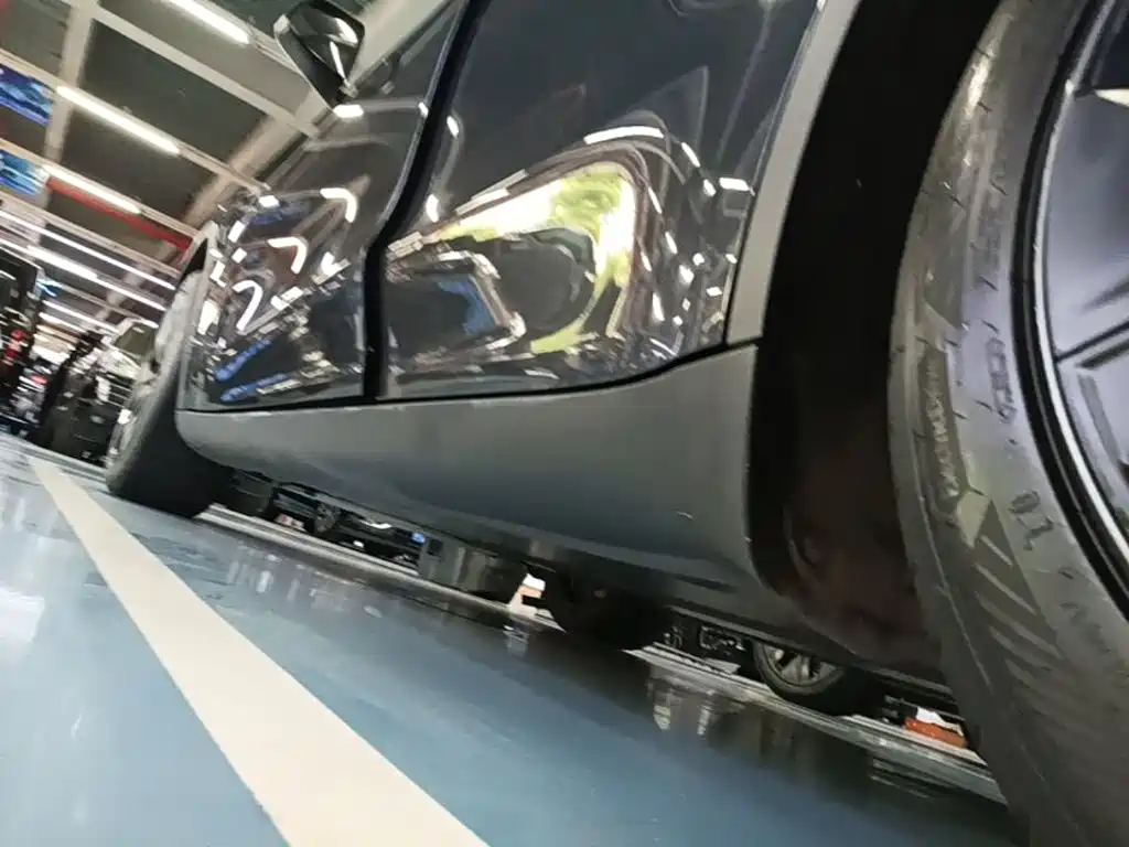 Tesla Model Y — миниатюра 22