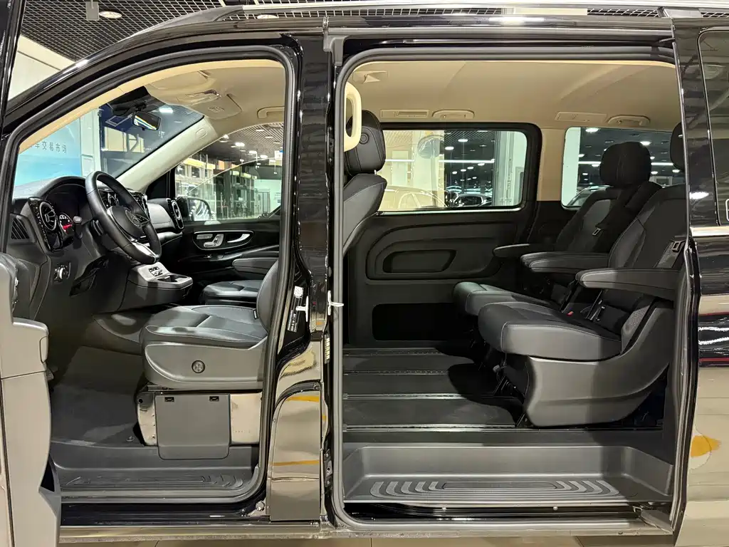Mercedes-Benz Vito — миниатюра 7