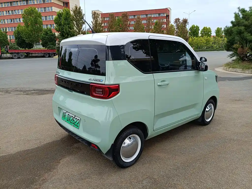 Wuling MINIEV — миниатюра 5