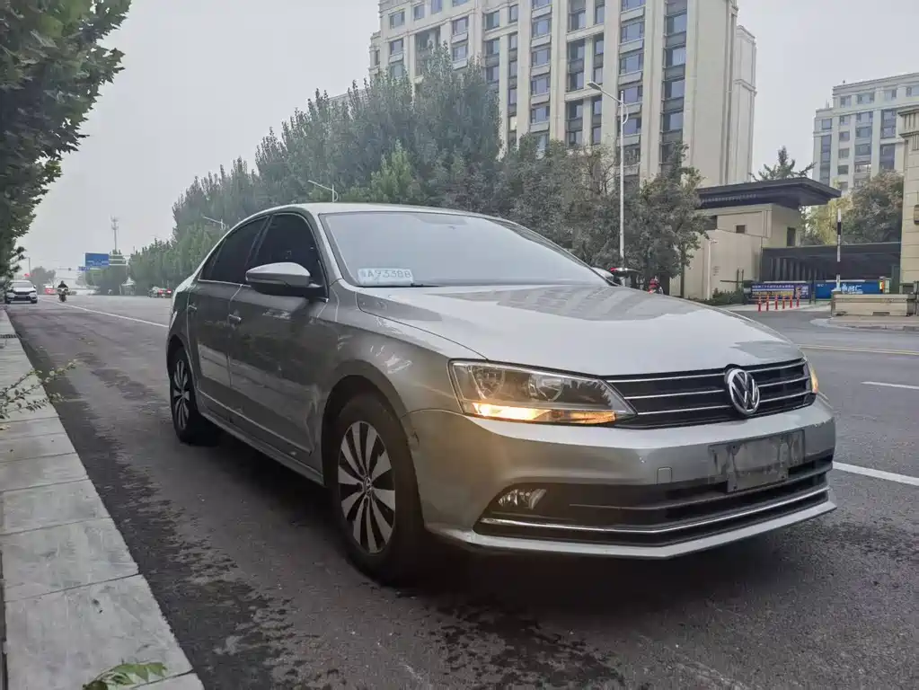 Volkswagen Sagitar — миниатюра 3