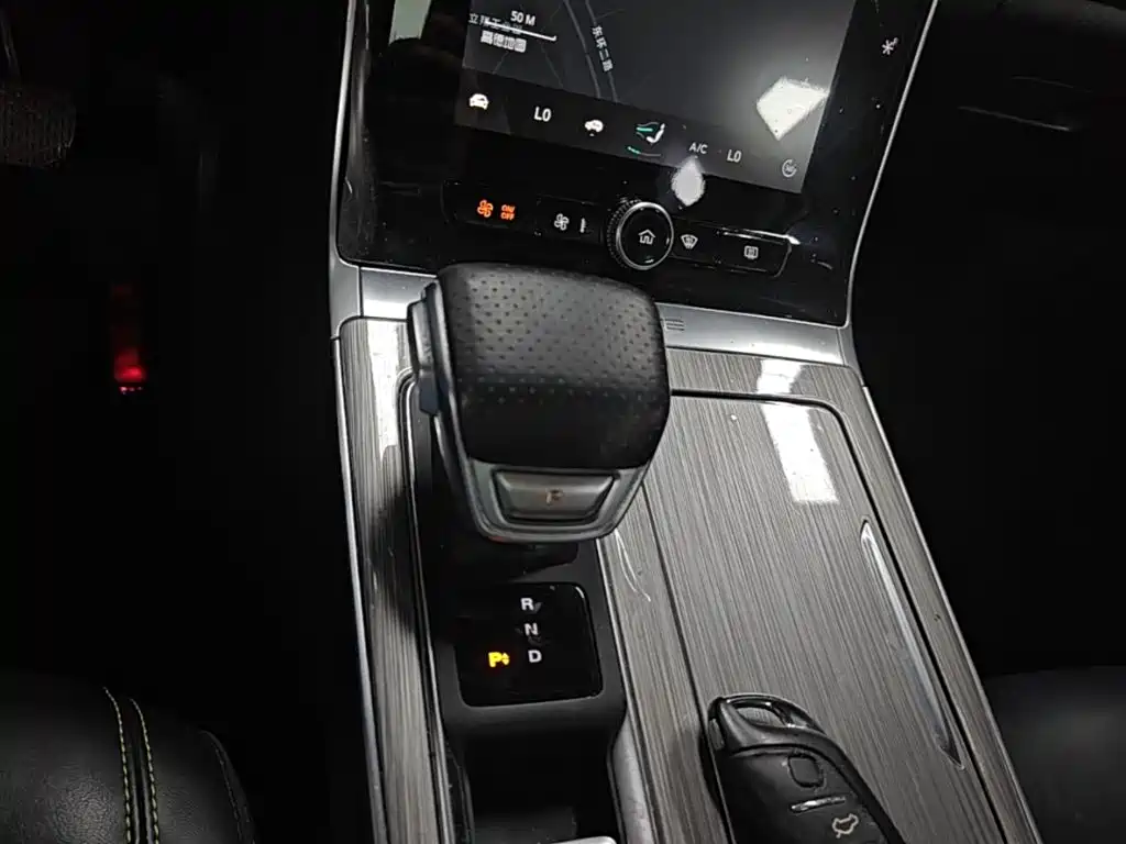 Roewe RX5 New Energy — миниатюра 14