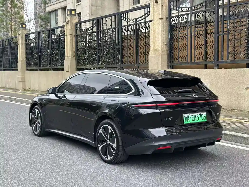 NIO NIO ET5T