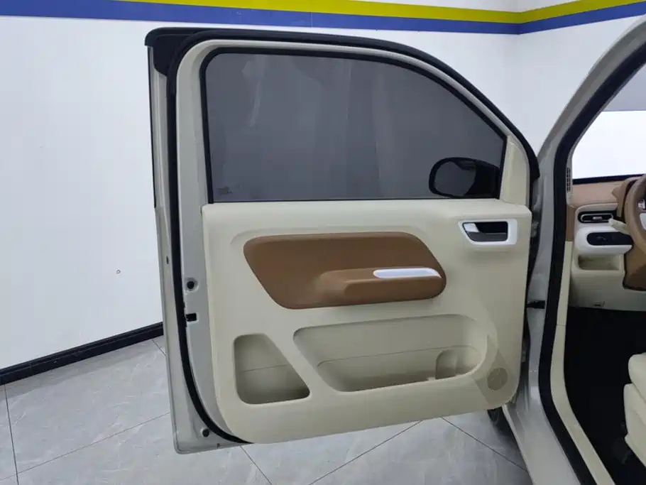 Wuling MINIEV — миниатюра 7