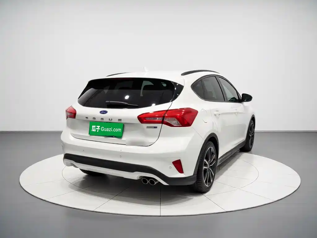 Ford Focus Active — миниатюра 3