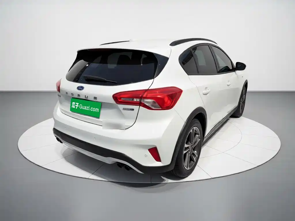 Ford Focus Active — миниатюра 4