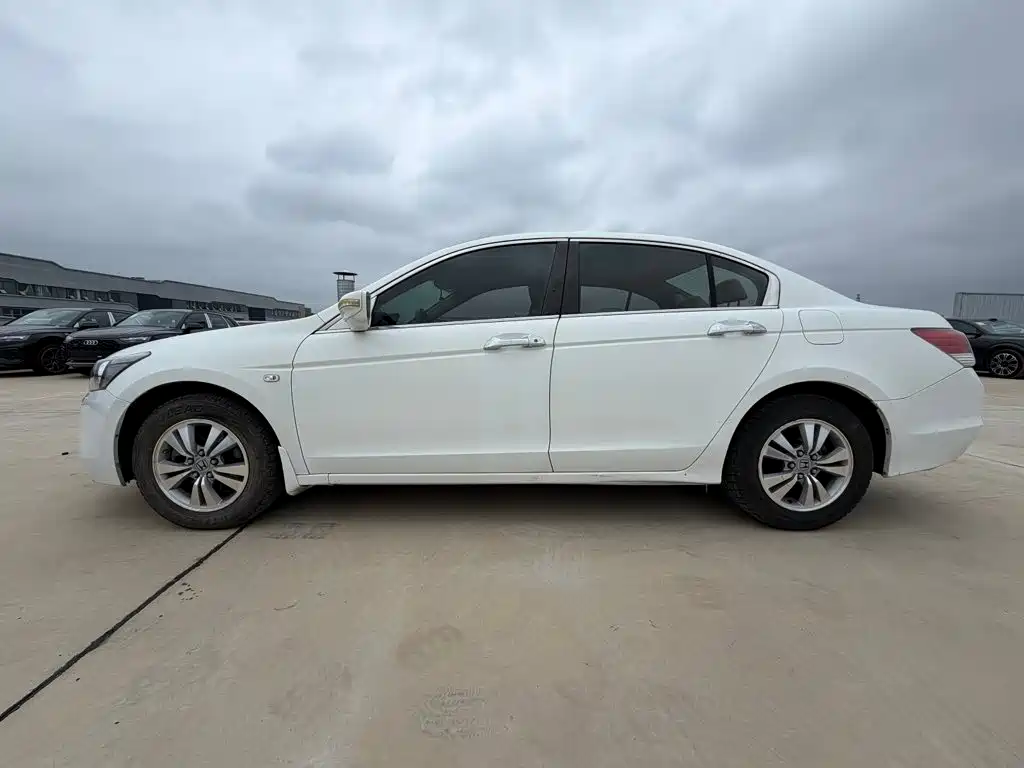 Honda Accord — миниатюра 4