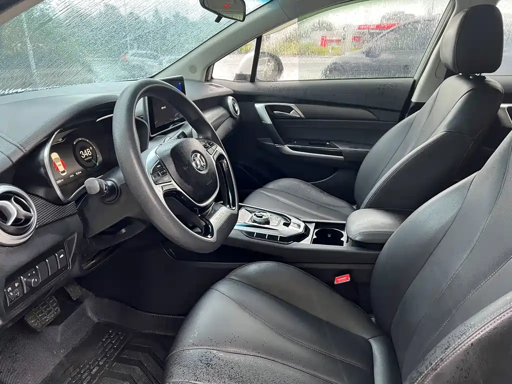 BAIC EU5 — миниатюра 9