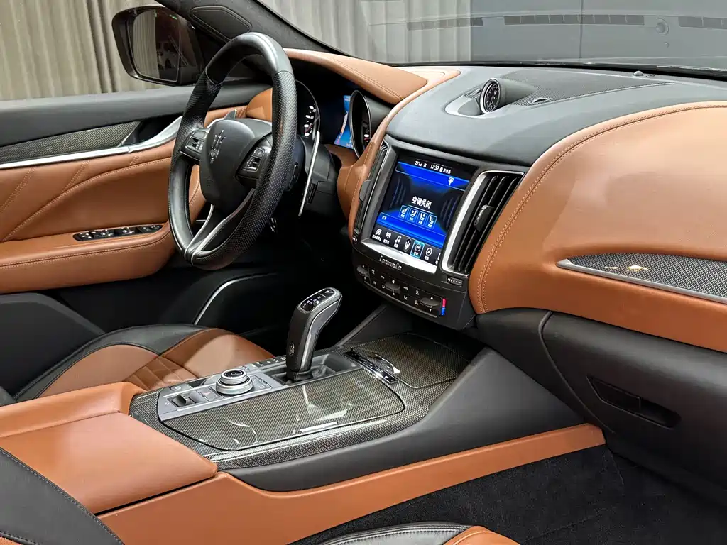 Maserati Levante — миниатюра 25