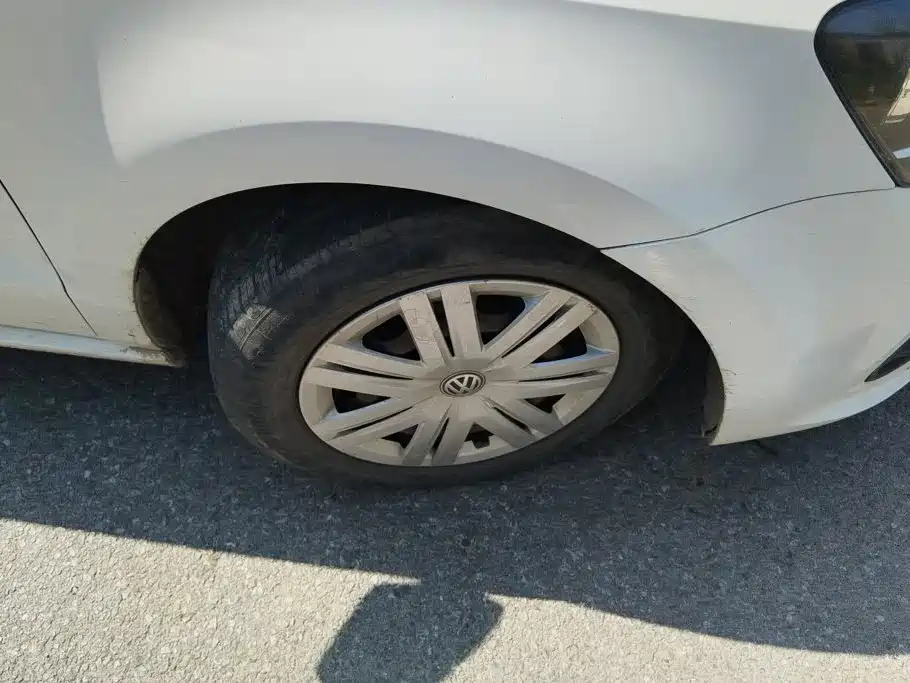 Volkswagen Polo — миниатюра 5