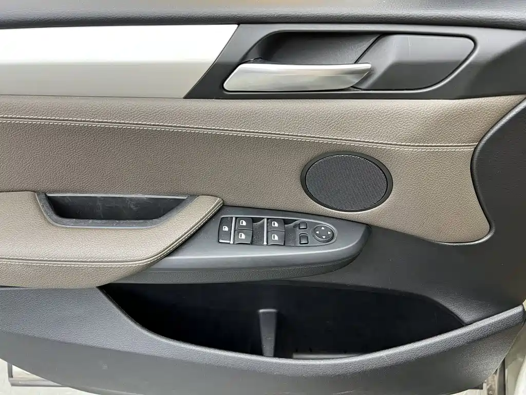 BMW X3 (Import) — миниатюра 16