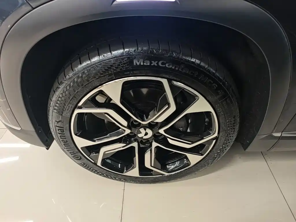 NIO ES8 — миниатюра 23
