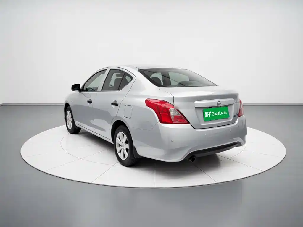 Nissan Sunny — миниатюра 4