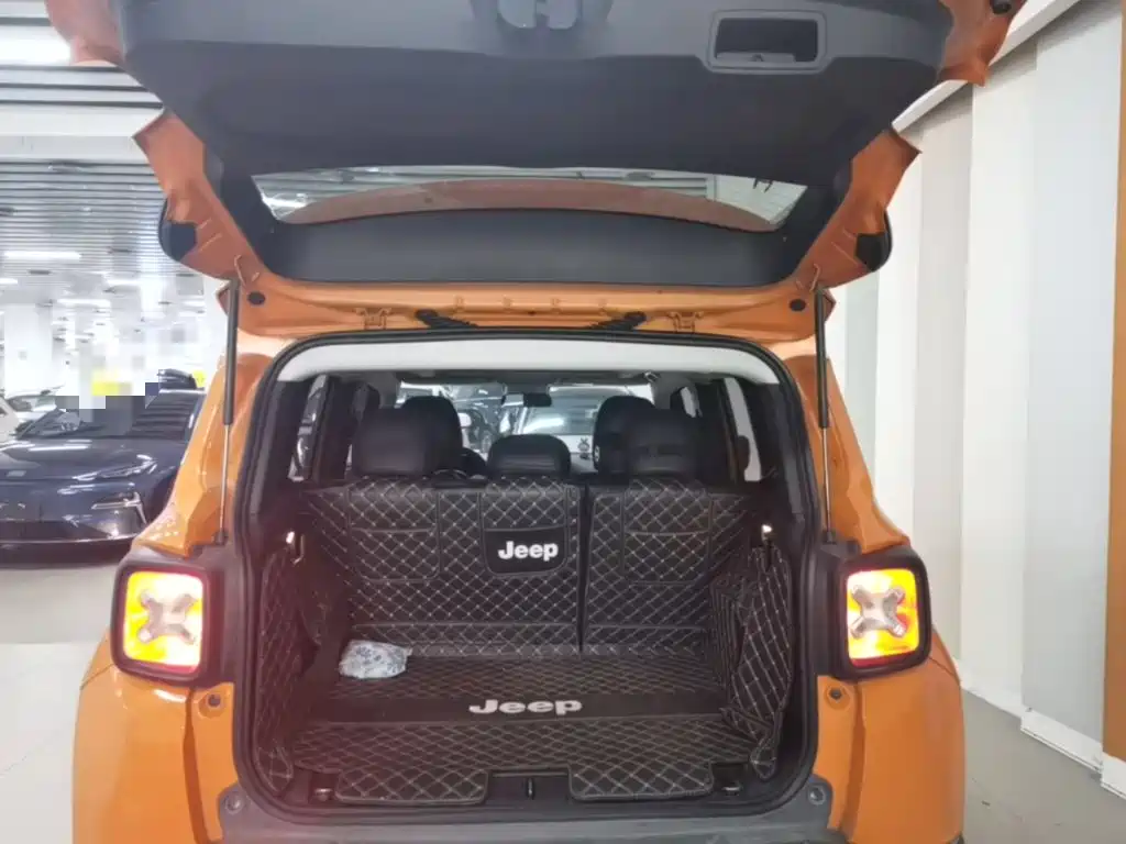 Jeep Renegade — миниатюра 19