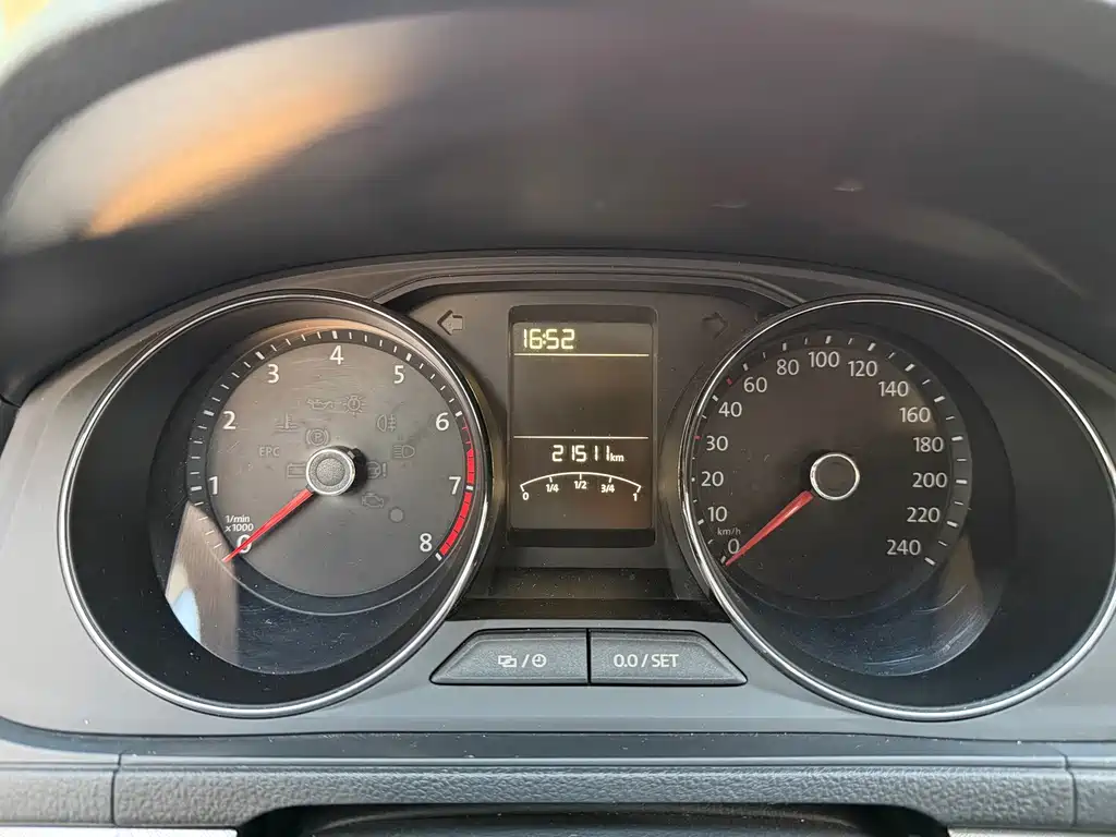 Volkswagen Lavida — миниатюра 8