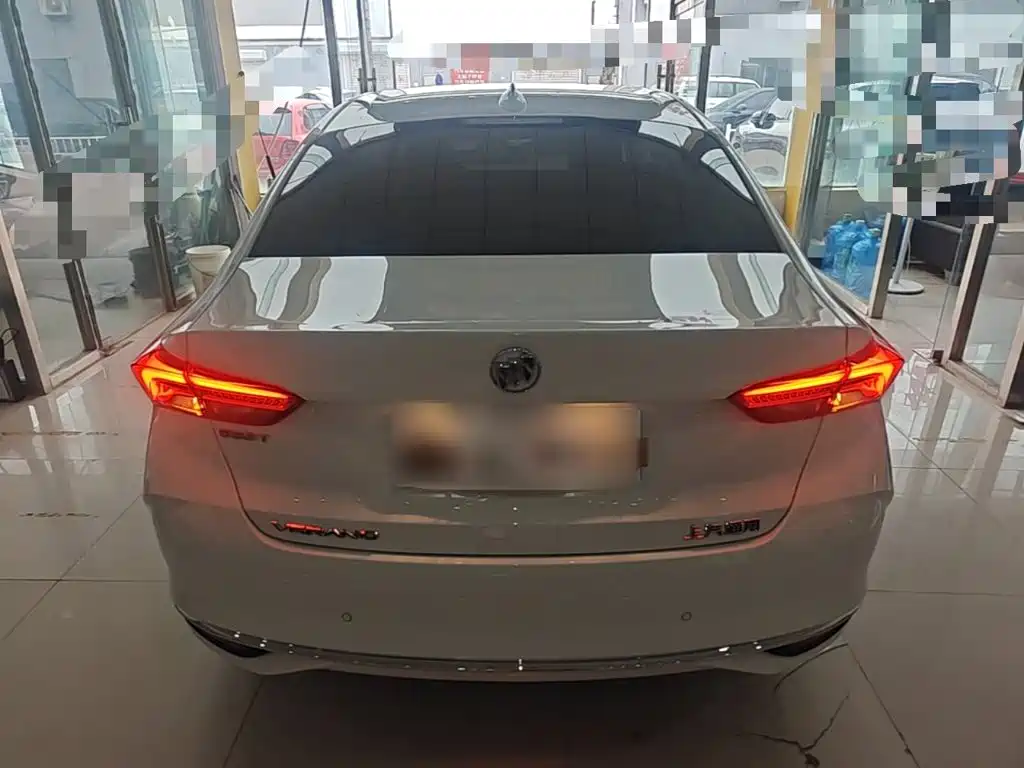 Buick Verano — миниатюра 6