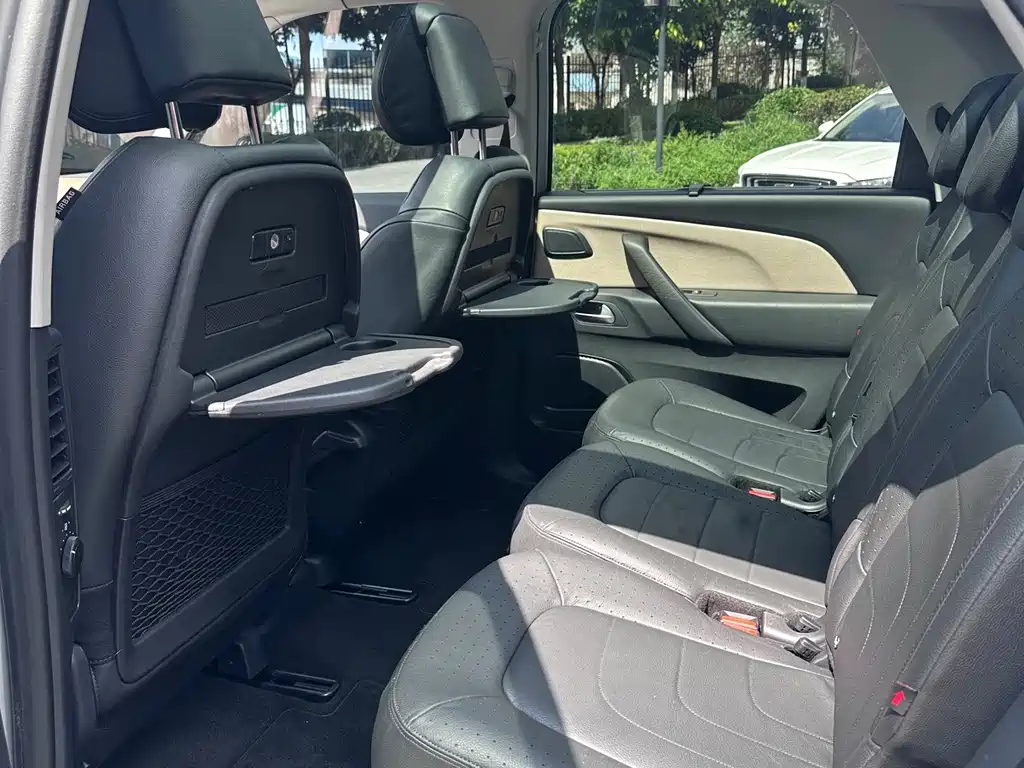 Citroen C4 Picasso — миниатюра 5