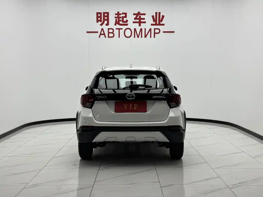 Toyota Yaris L — миниатюра 9