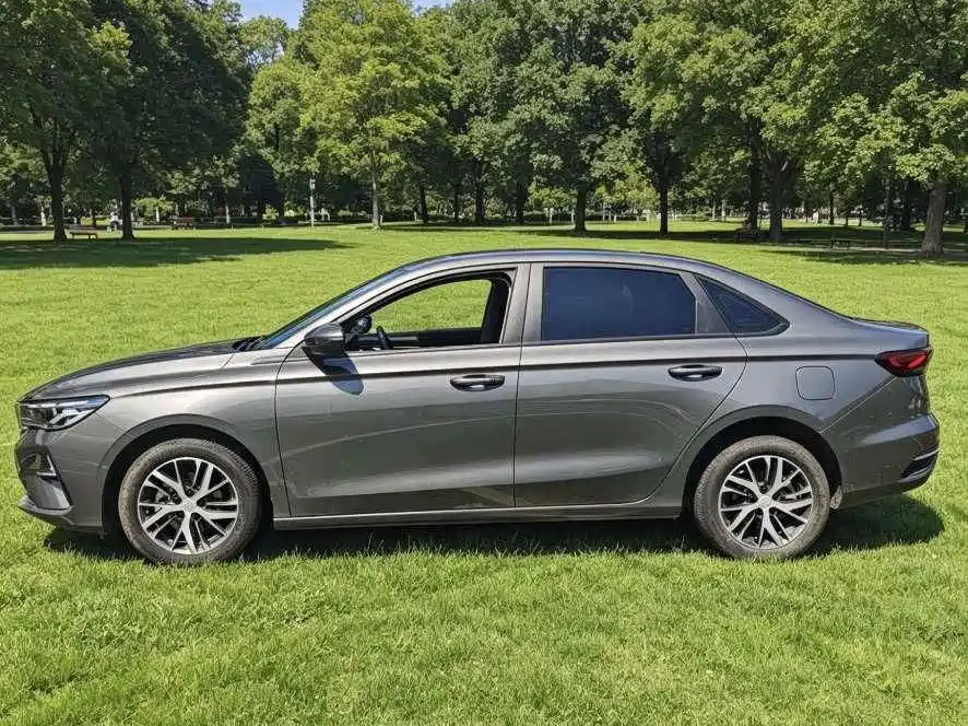 Geely Emgrand — миниатюра 8