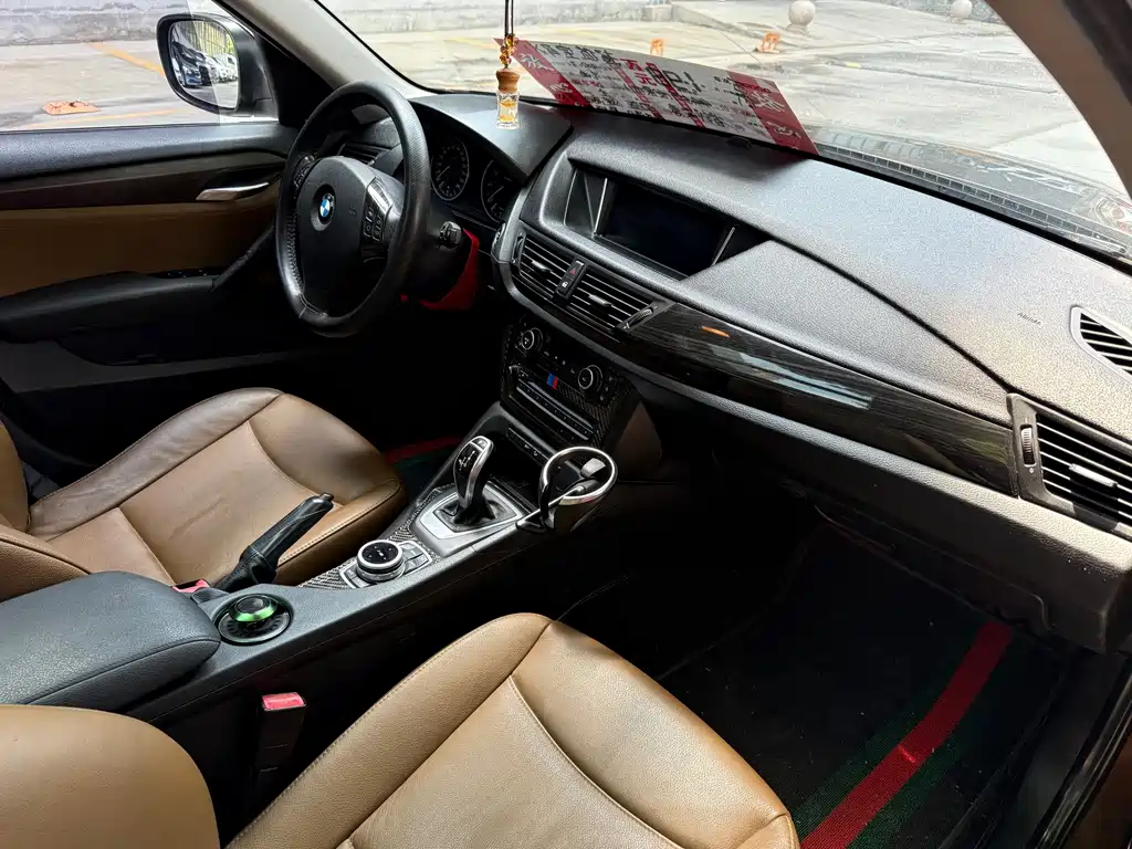 BMW X1 (Import) — миниатюра 10