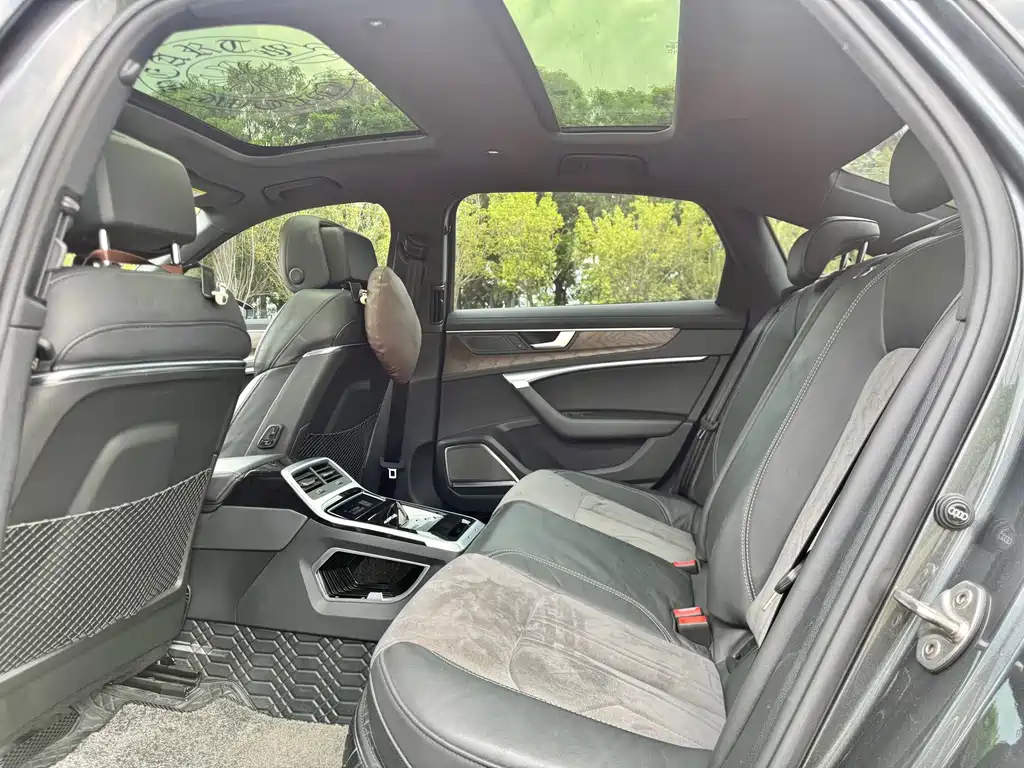 Audi A6L — миниатюра 6