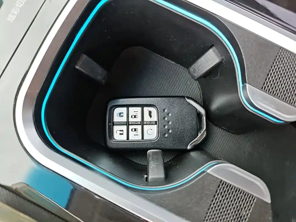 Honda Elysion — миниатюра 9