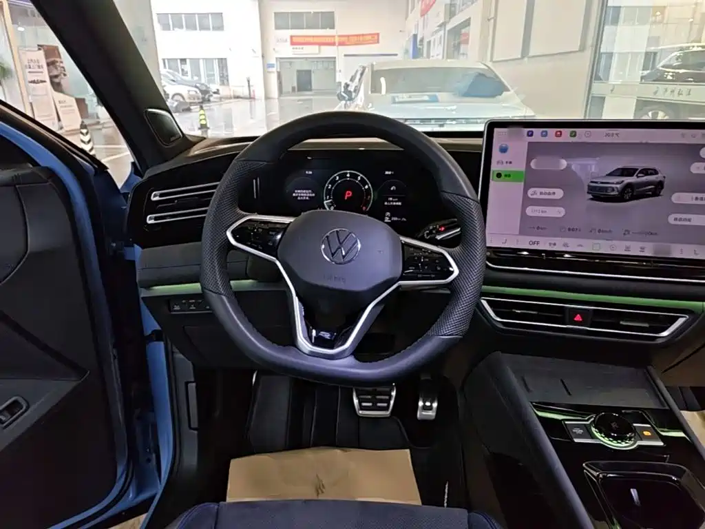 Volkswagen Tiguan L — миниатюра 11