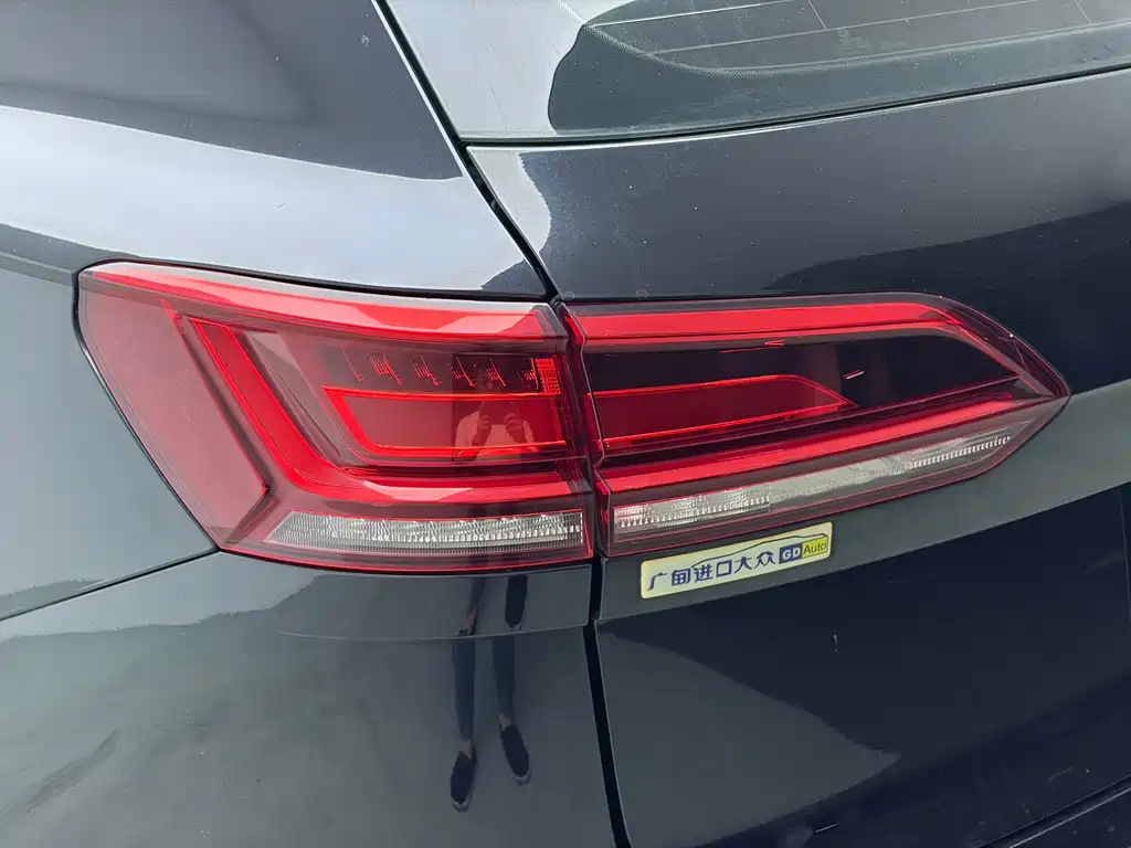 Volkswagen Touareg — миниатюра 10
