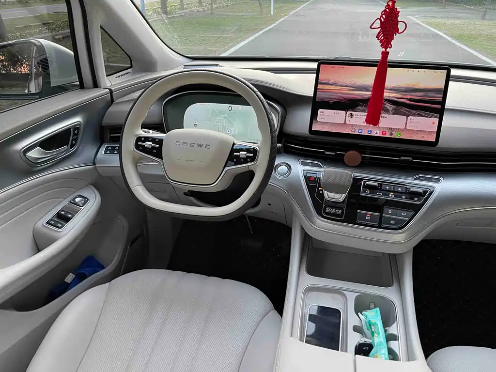 Roewe iMAX8 New Energy — миниатюра 14