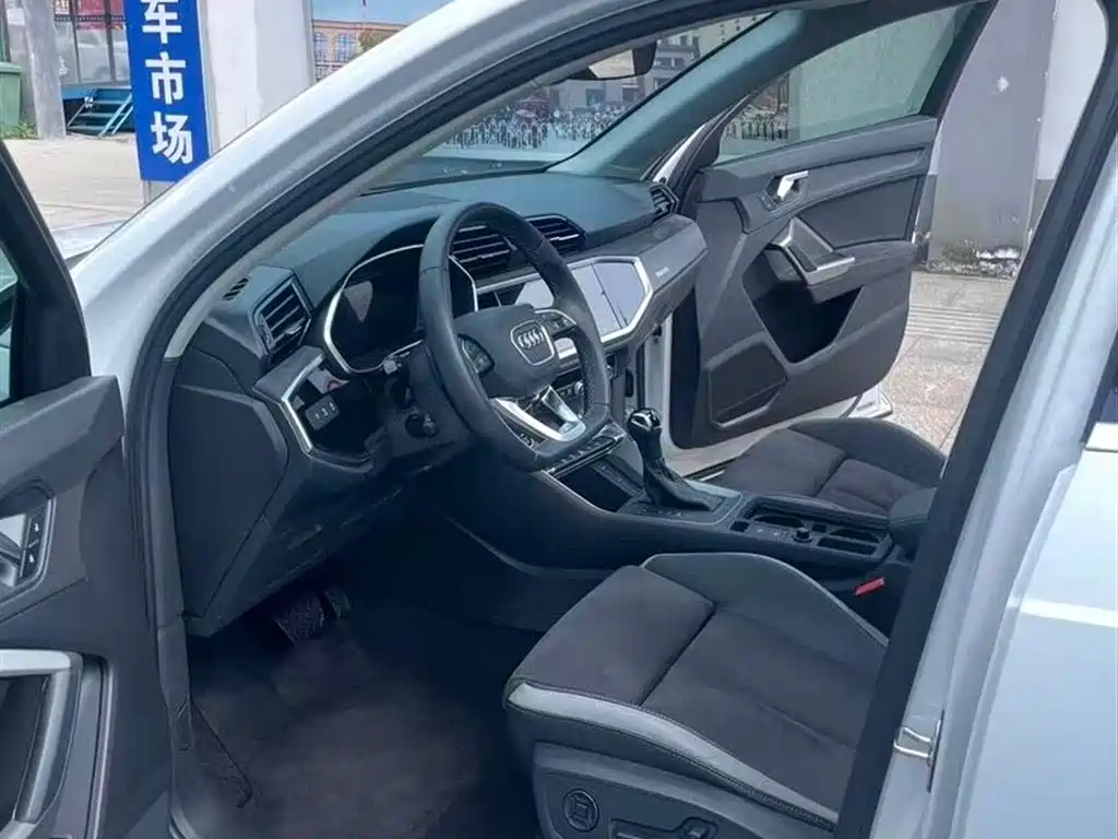 Audi Q3 2022 35 TFSI Fashion