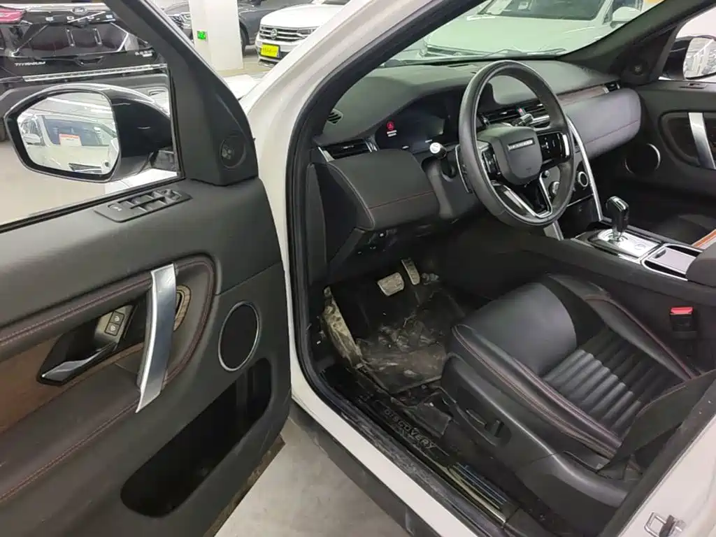 Land Rover Discovery Sport — миниатюра 16