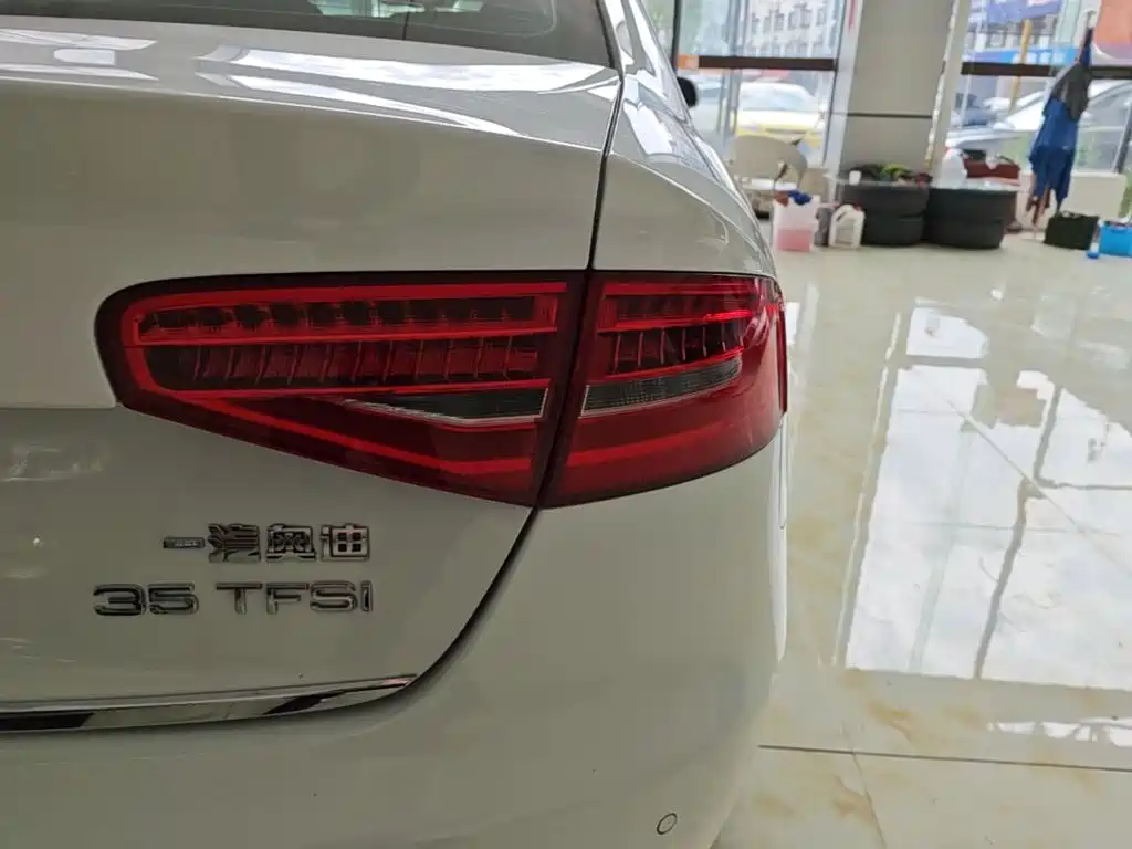 Audi A4L — миниатюра 8