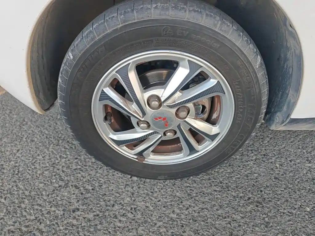 Wuling MINIEV — миниатюра 23