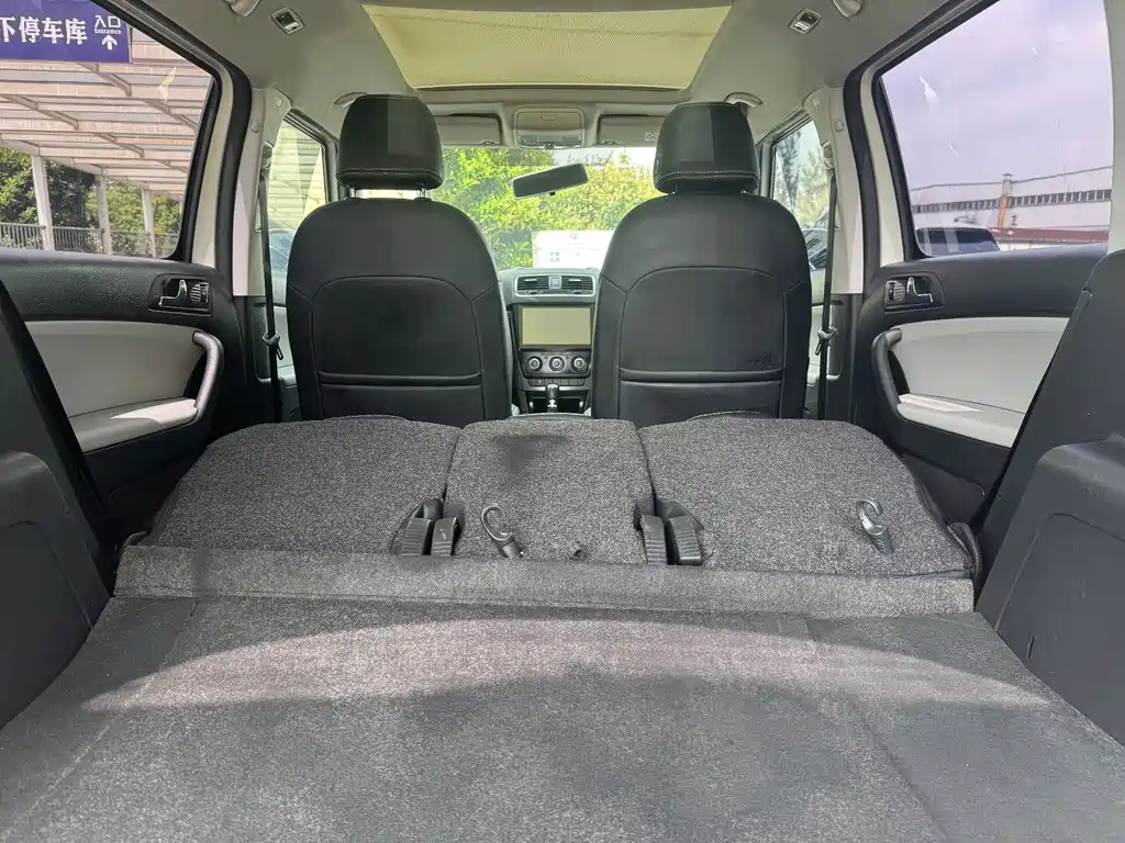 Skoda Yeti TSI280 DSG Forward Edition, фото 21