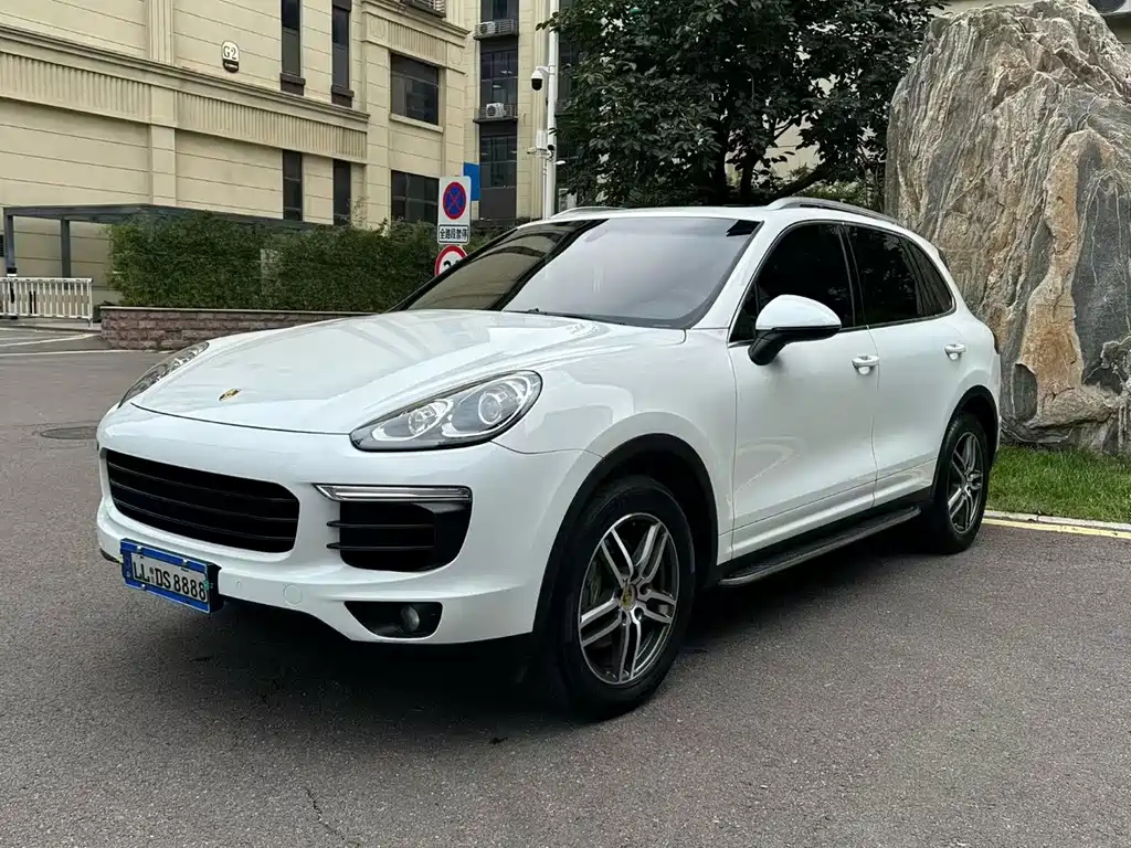 Porsche Cayenne — миниатюра 2
