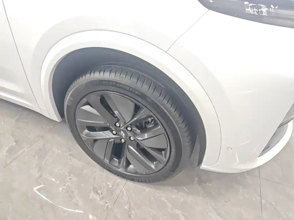 Li Auto Li L7 — миниатюра 23