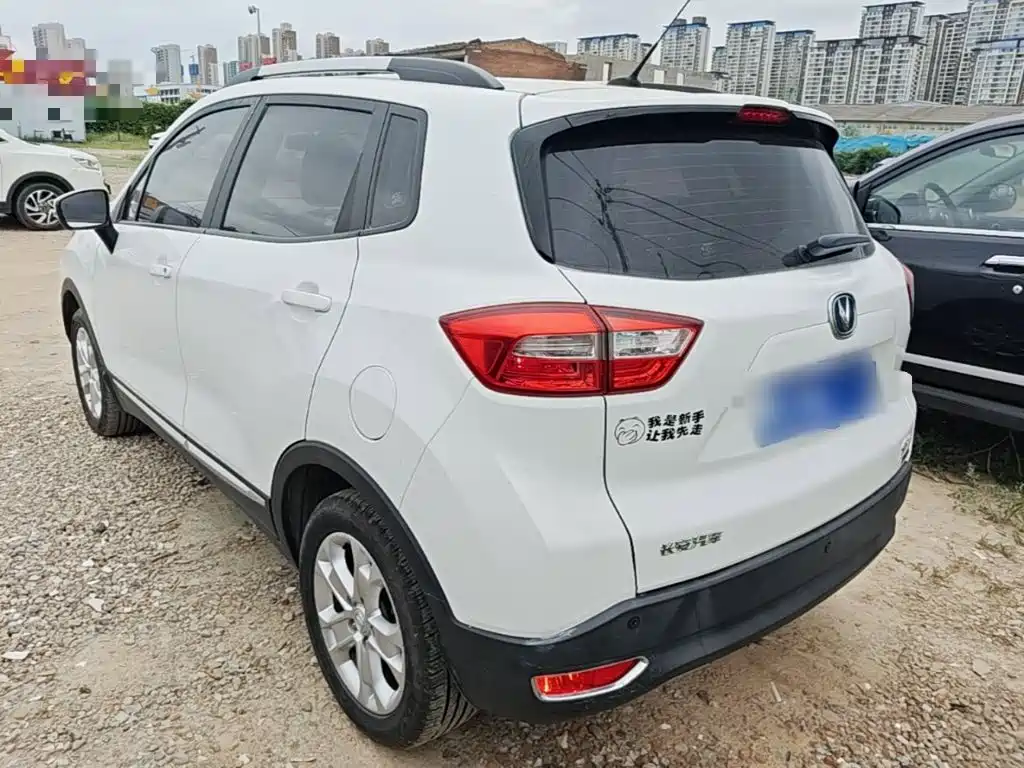 Changan CS15 — миниатюра 5